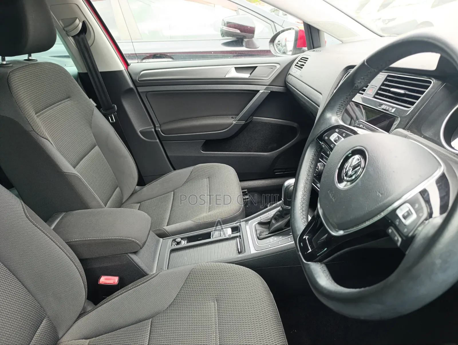 Volkswagen Golf 1.4T S FWD 2019 Maroon