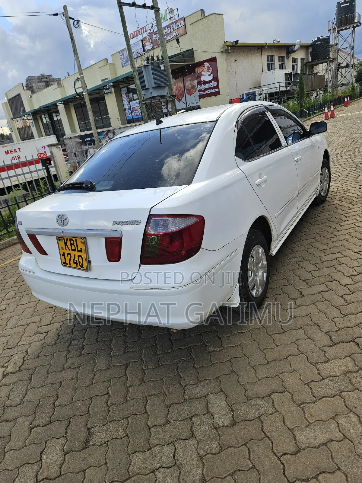 Toyota Premio 2010 White