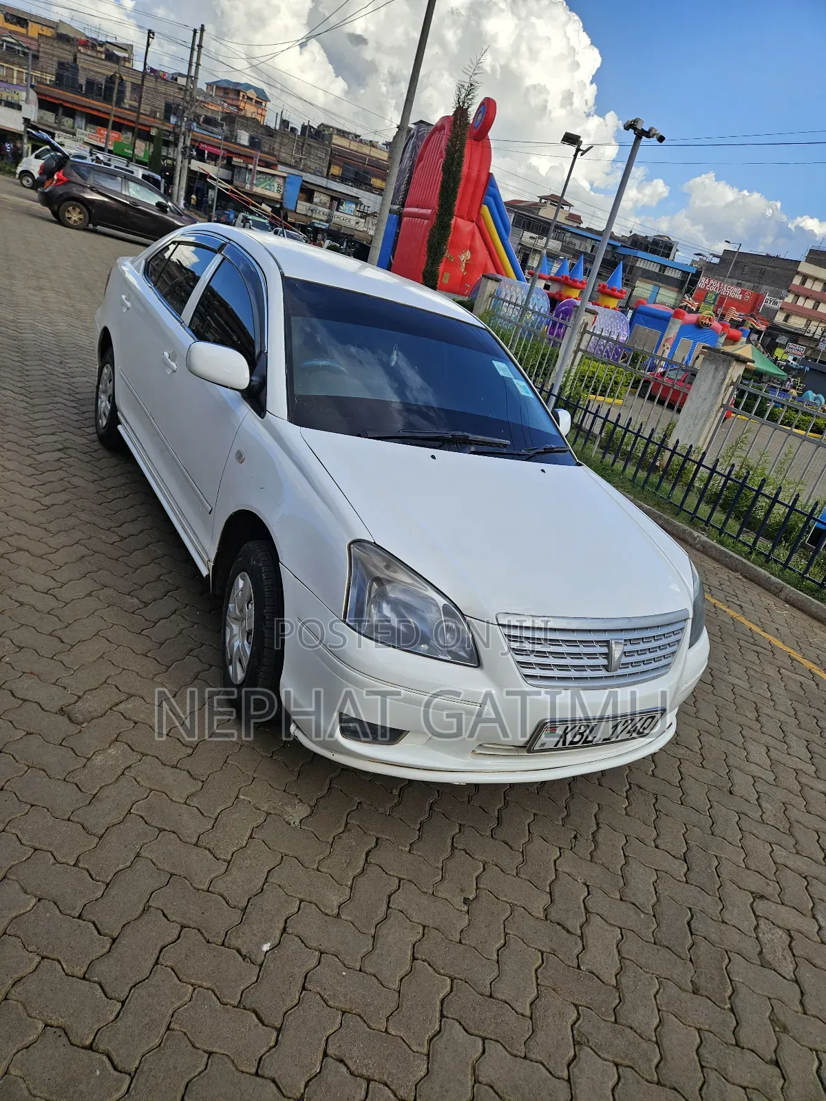 Toyota Premio 2010 White