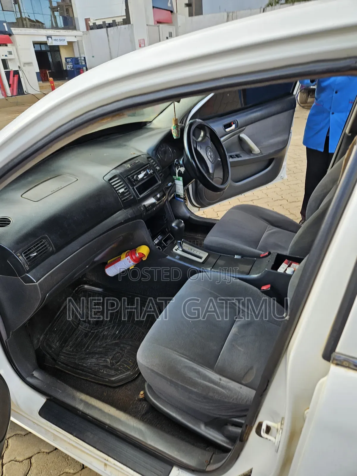 Toyota Premio 2010 White