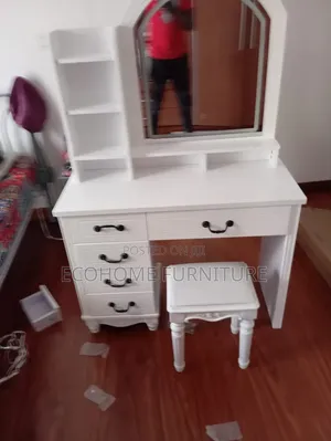 Dressing Table With Sliding Mirror