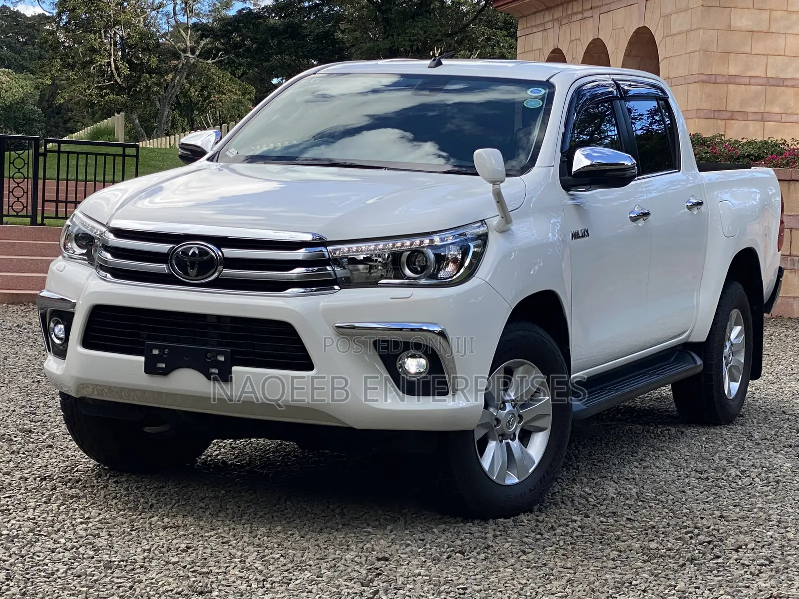 Toyota Hilux Revo Double Cab Deisel 2.4 AWD 2019 White
