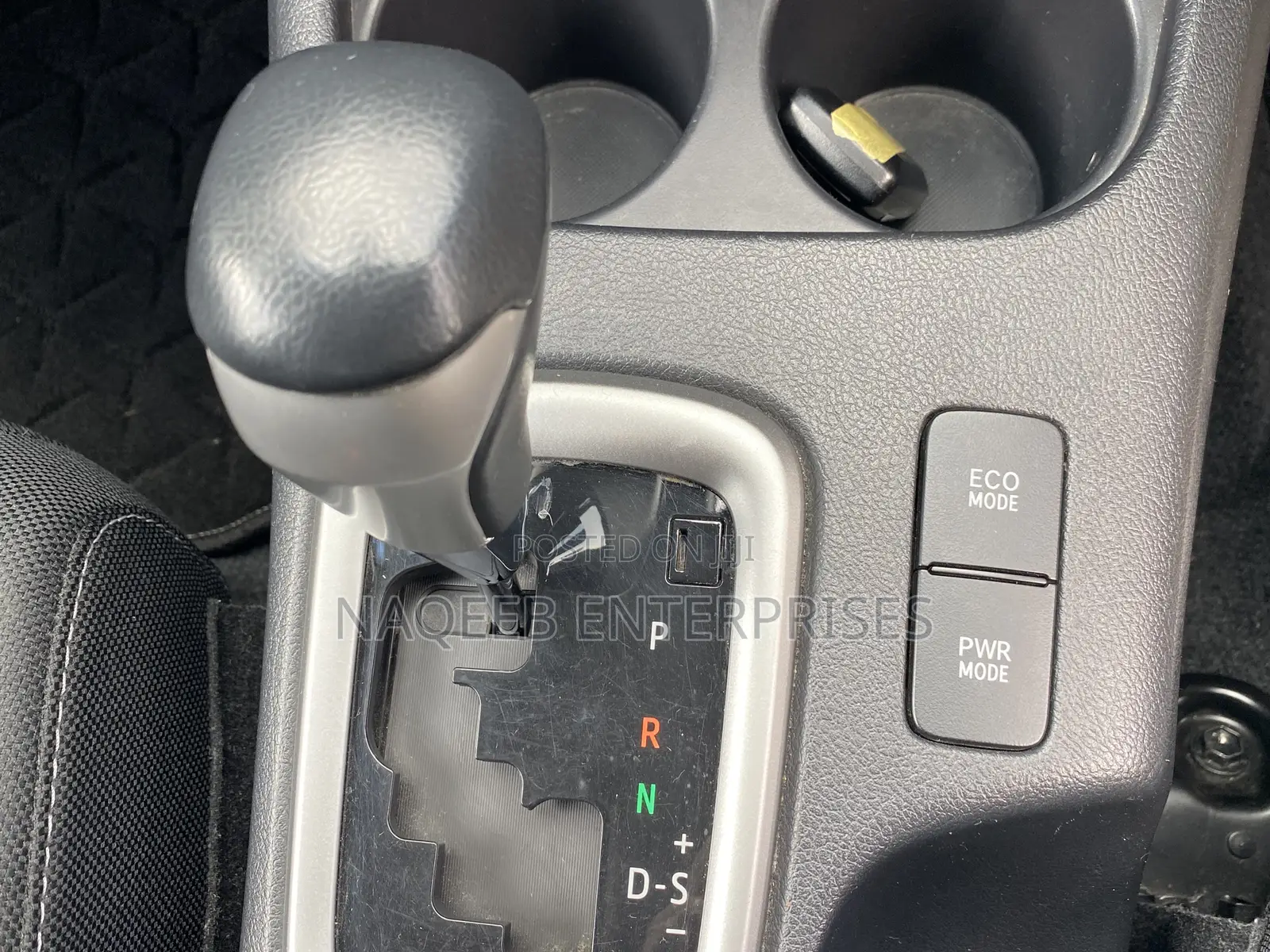 Toyota Hilux Revo Double Cab Deisel 2.4 AWD 2019 White