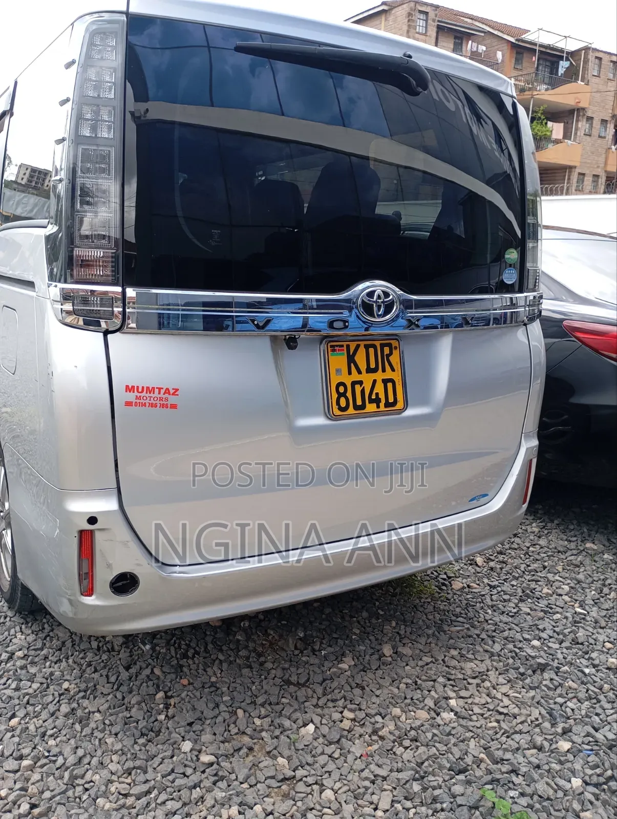 Toyota Voxy 2017 Silver