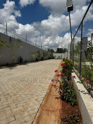 5bdrm Duplex in Mugutha, Kimbo for sale