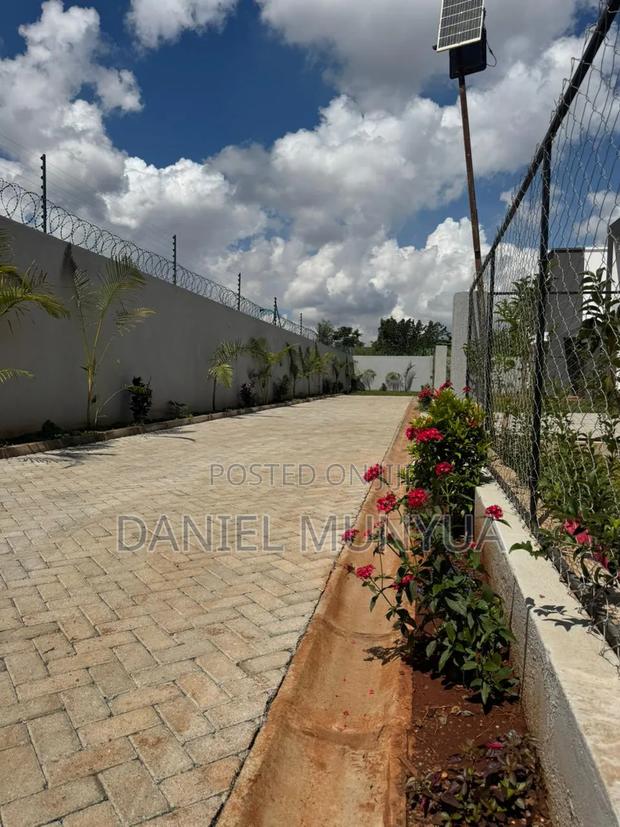 5bdrm Duplex in Mugutha, Kimbo for sale - thumbnail 3
