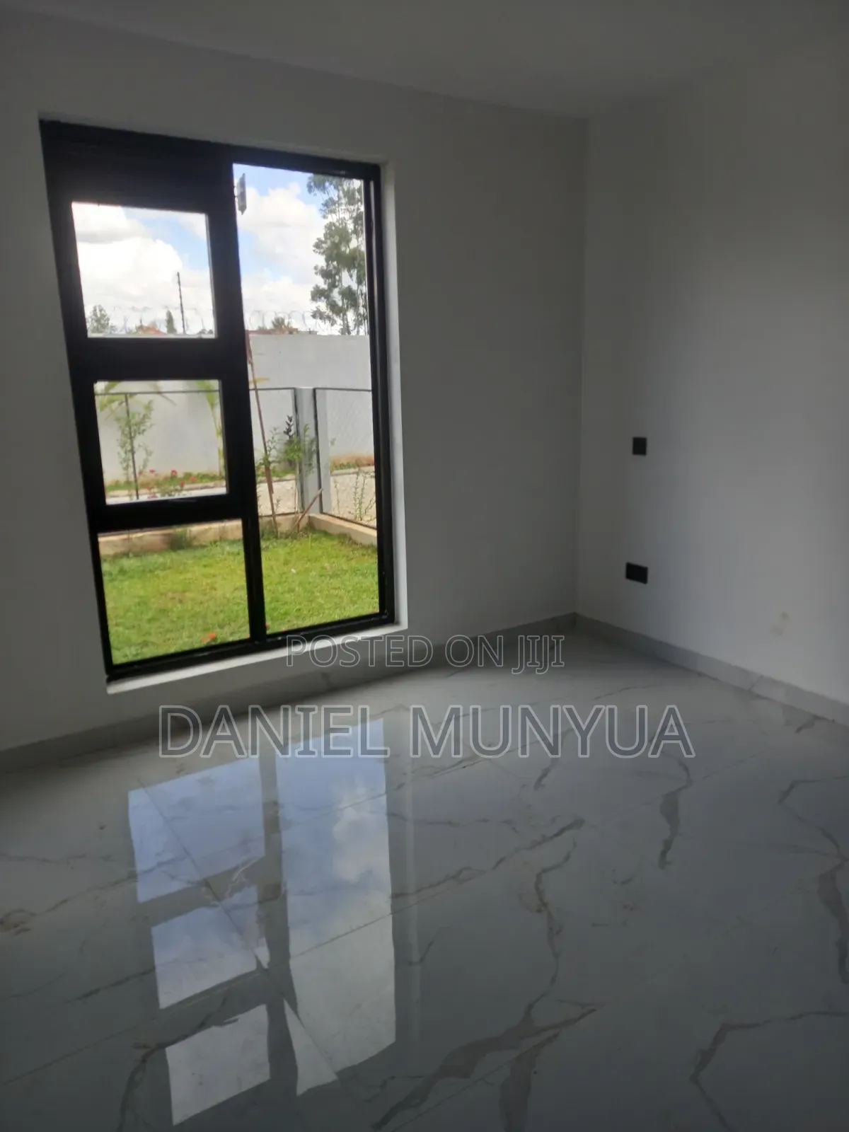 5bdrm Duplex in Mugutha, Kimbo for sale