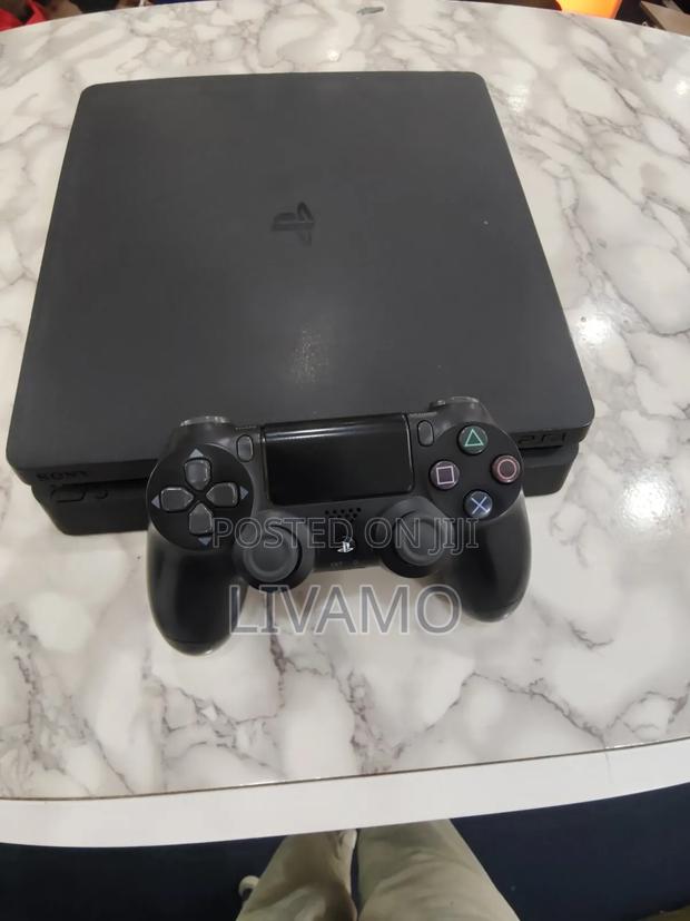 Sony Ps4 Slim - thumbnail 3