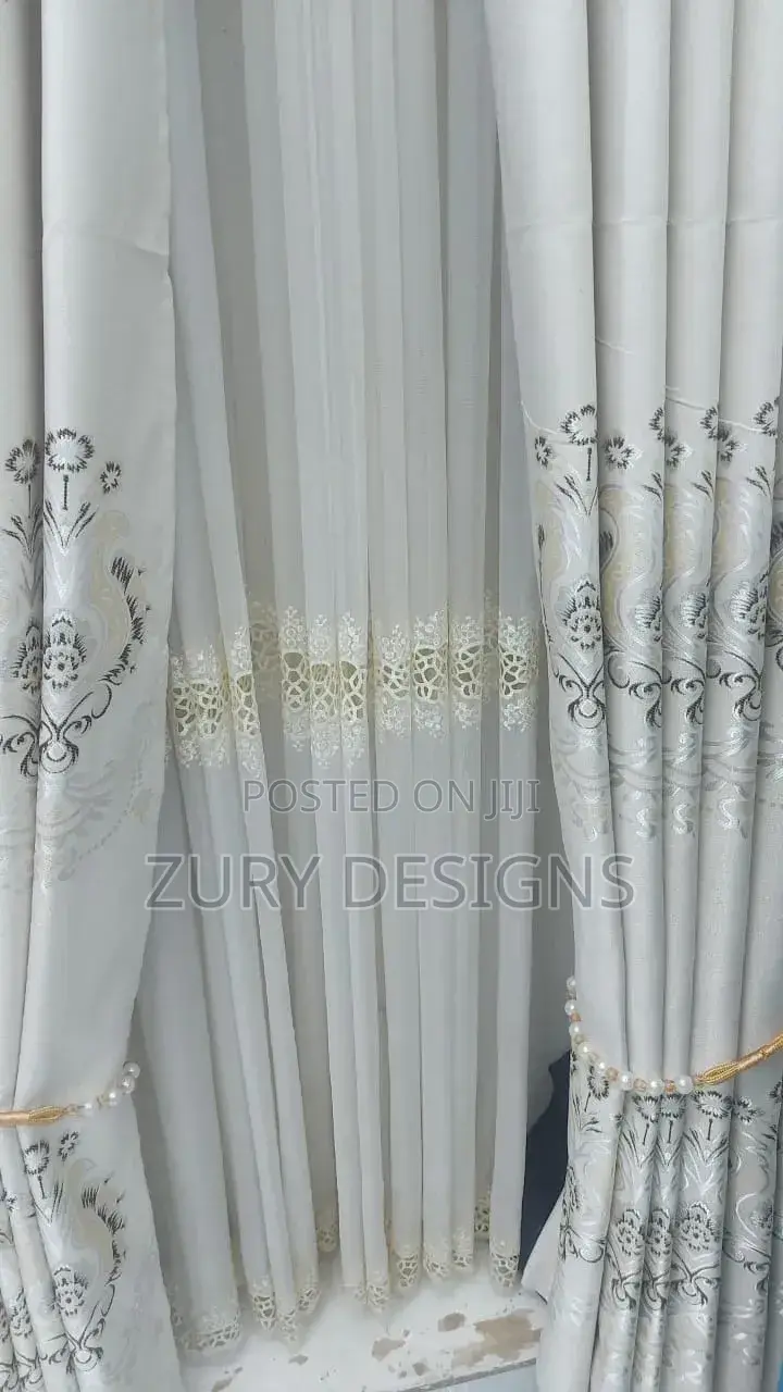 Quality Curtains, Rods, Pillows, Flowers, Wall Arts,Bags,Decor Pieces