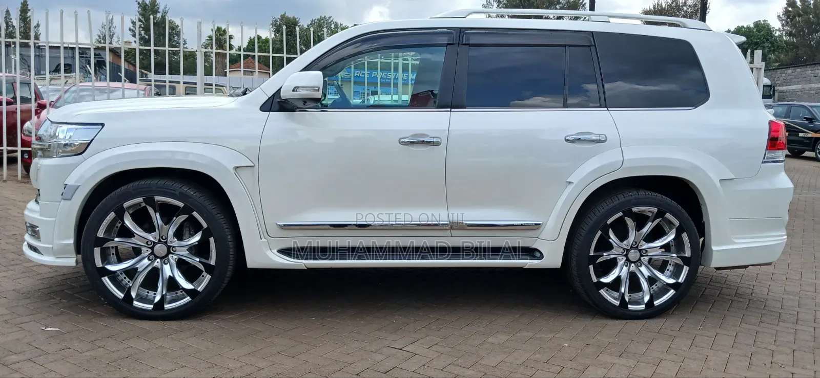 Toyota Land Cruiser 4.6 V8 ZX 2020 White