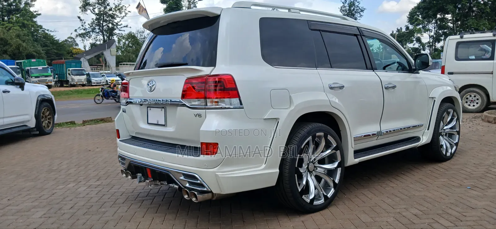 Toyota Land Cruiser 4.6 V8 ZX 2020 White