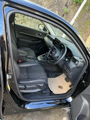 Honda Vezel 1.5 Hybrid 2WD 2021 Black