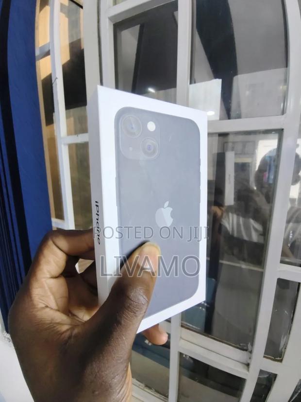 New Apple iPhone 13 128 GB - thumbnail 2