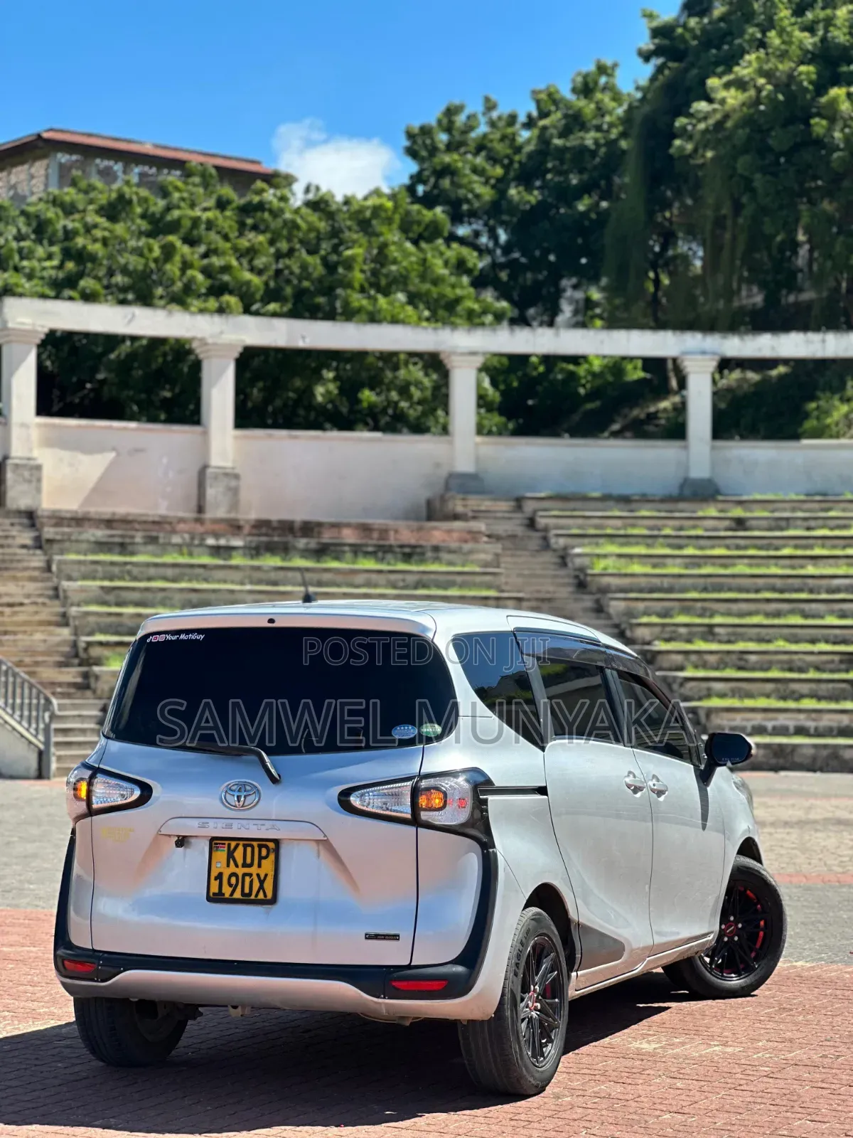 Toyota Sienta 1.5 FWD 2017 Pearl
