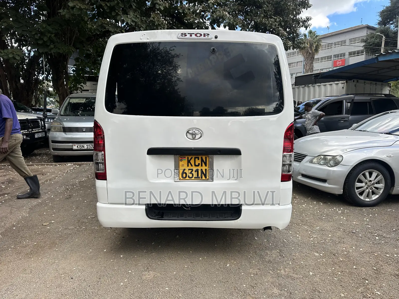 Toyota HiAce 2011 White