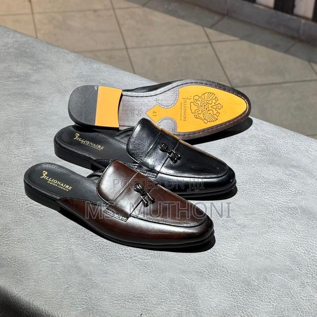 John Foster Leather Mule Loafers Featuring a Chain Detail - thumbnail 2
