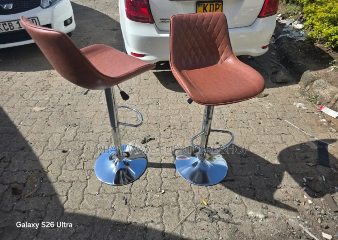 Classic Brown Kitchen Stools