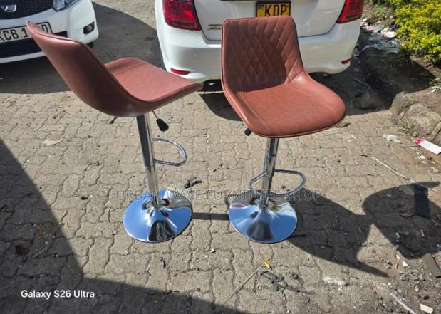 Classic Brown Kitchen Stools