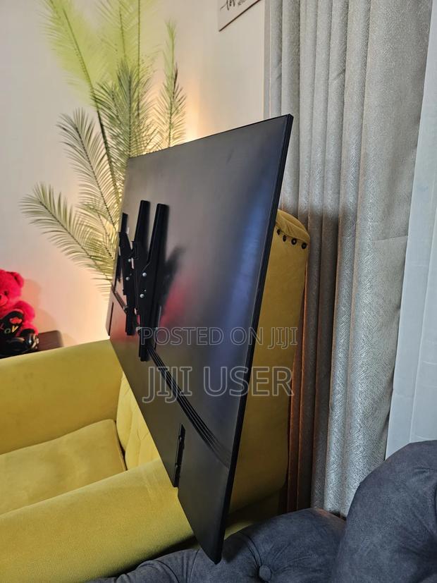 Samsung 50" Bu8000 Crystal Uhd Smart Tv (2022) - thumbnail 3
