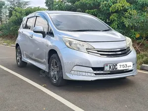 Nissan Note 2013 Silver