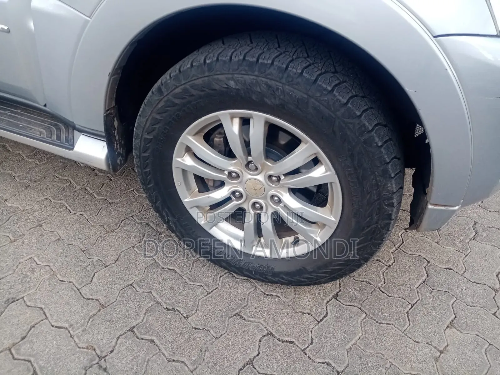 Mitsubishi Pajero 2016 Silver