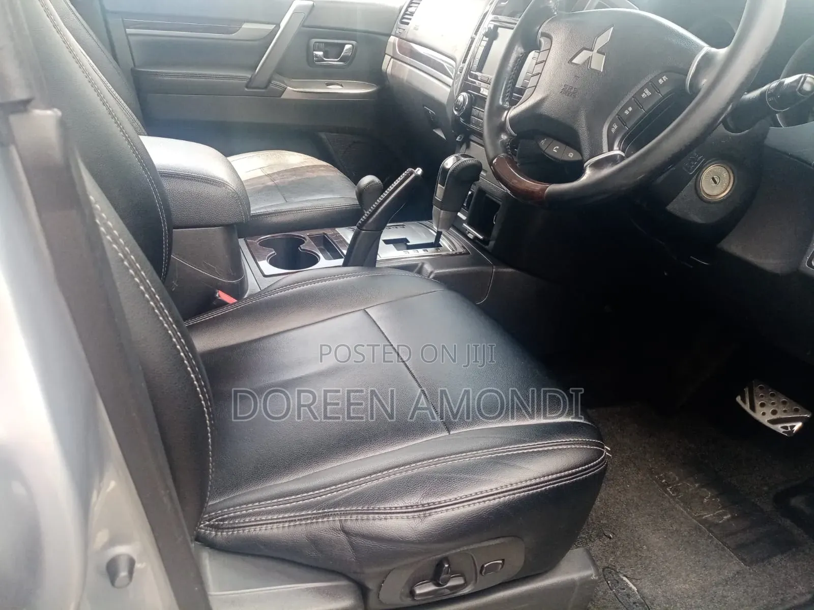 Mitsubishi Pajero 2016 Silver