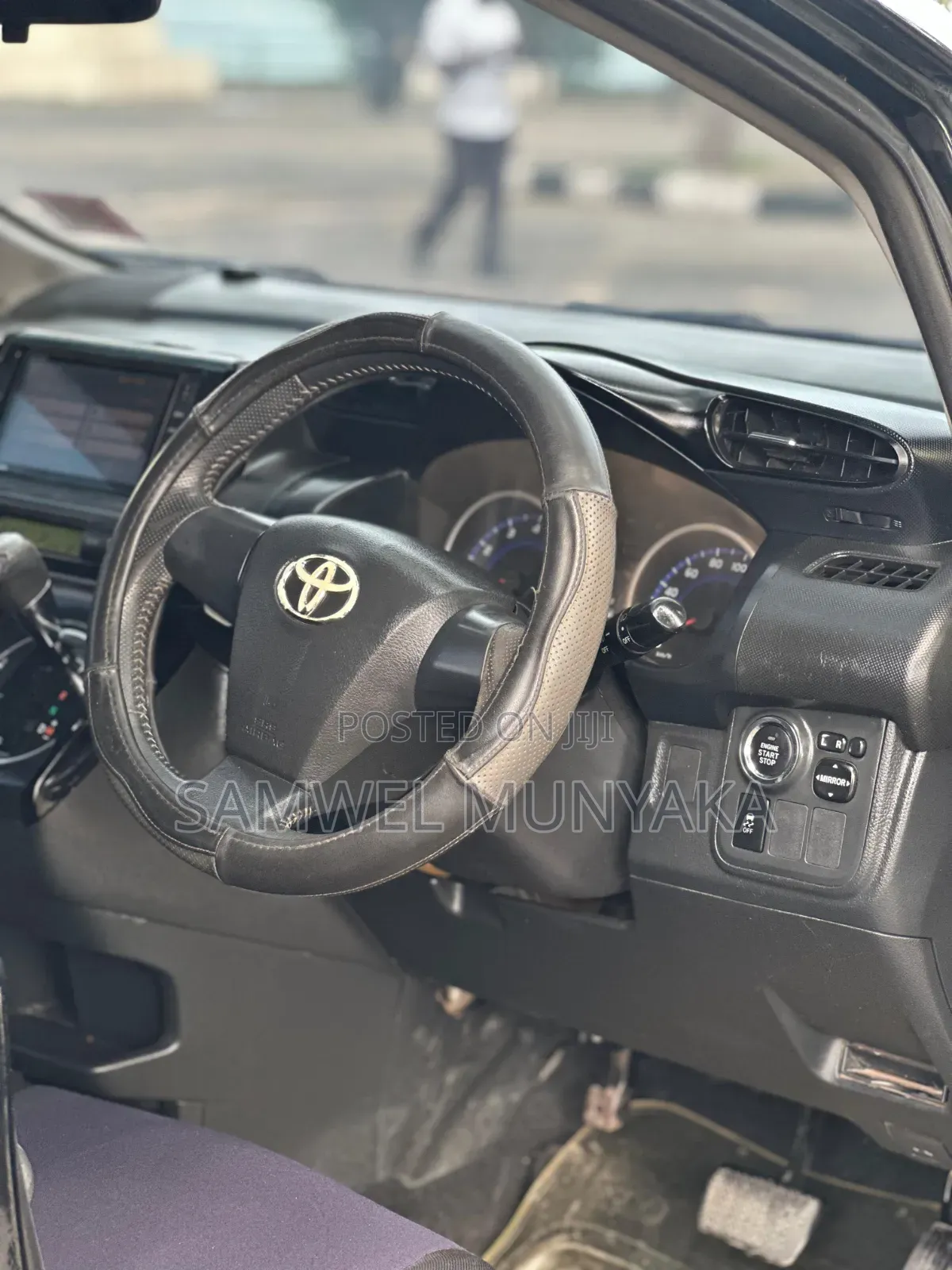 Toyota Wish 2013 Black