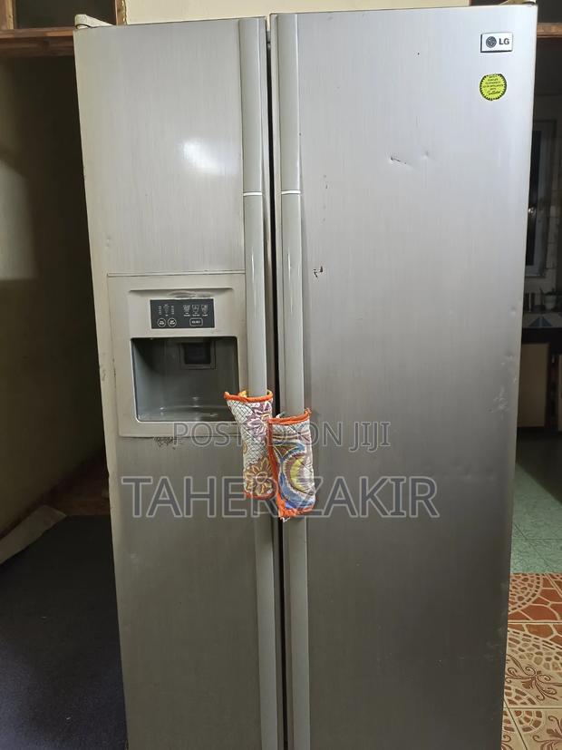 Lg Refrigerator - thumbnail 4
