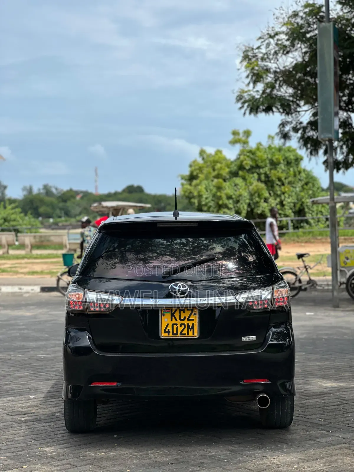 Toyota Wish 2013 Black