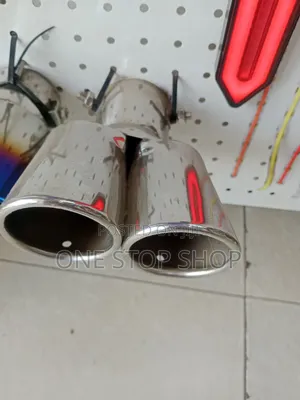 Polished Stainless Steel Exhaust Muffler Tip With Dual Outlet Set Up