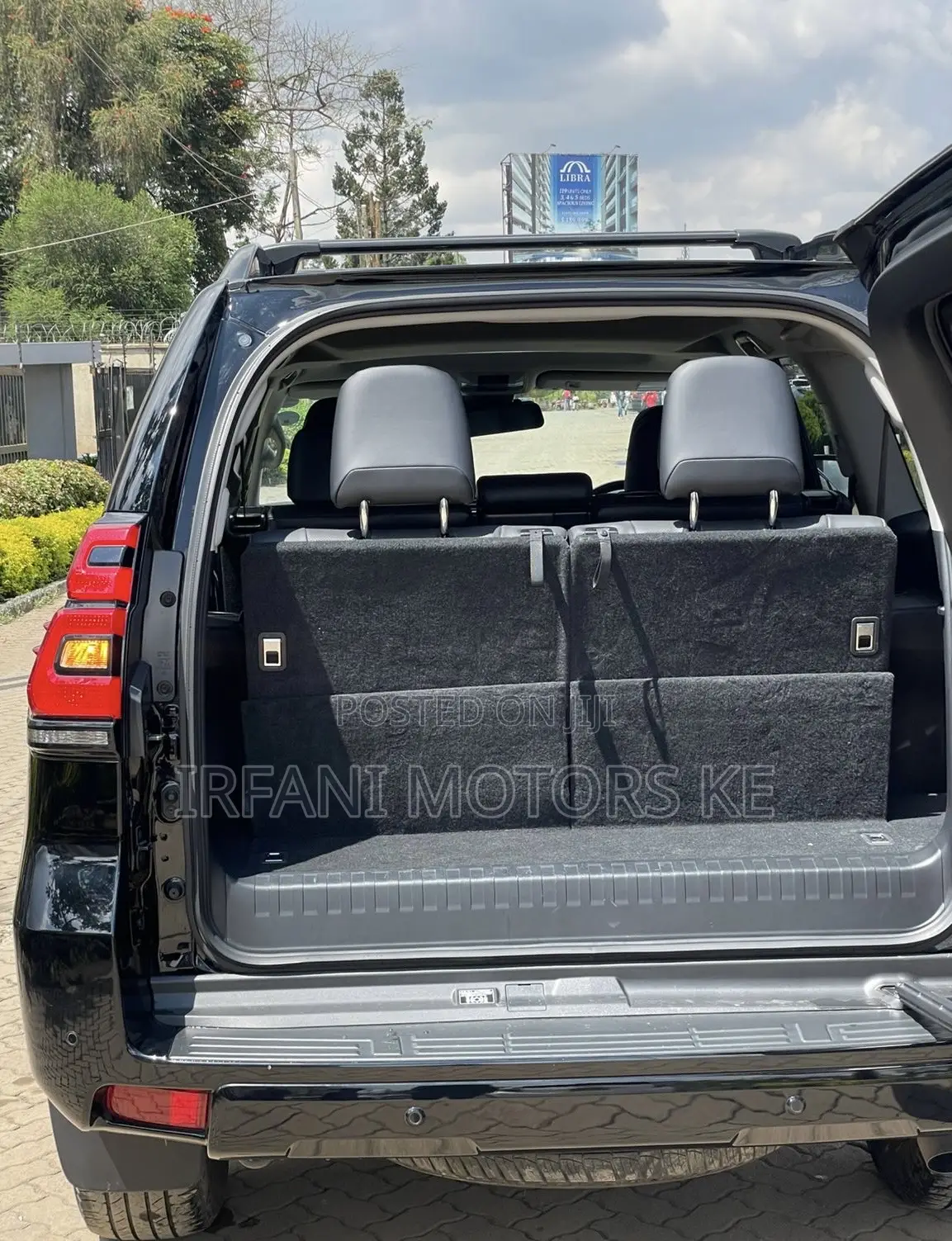 Toyota Land Cruiser Prado 2.8 2023 Black