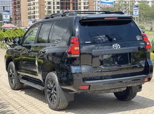 Toyota Land Cruiser Prado 2.8 2023 Black