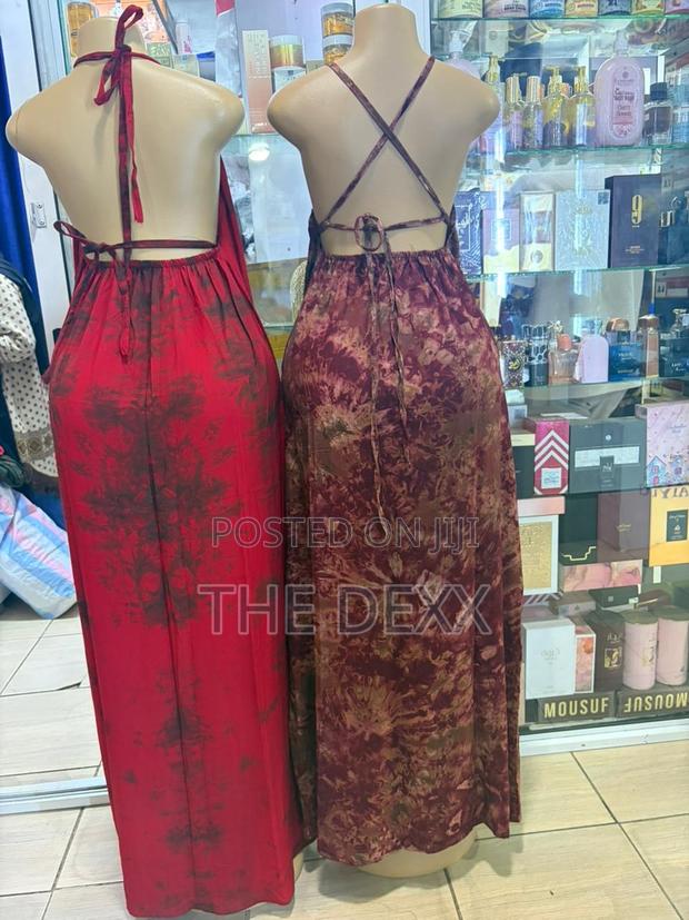 Backless Dera-With Inbuilt Bra - thumbnail 2