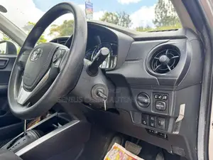 Toyota Corolla Fielder 2019