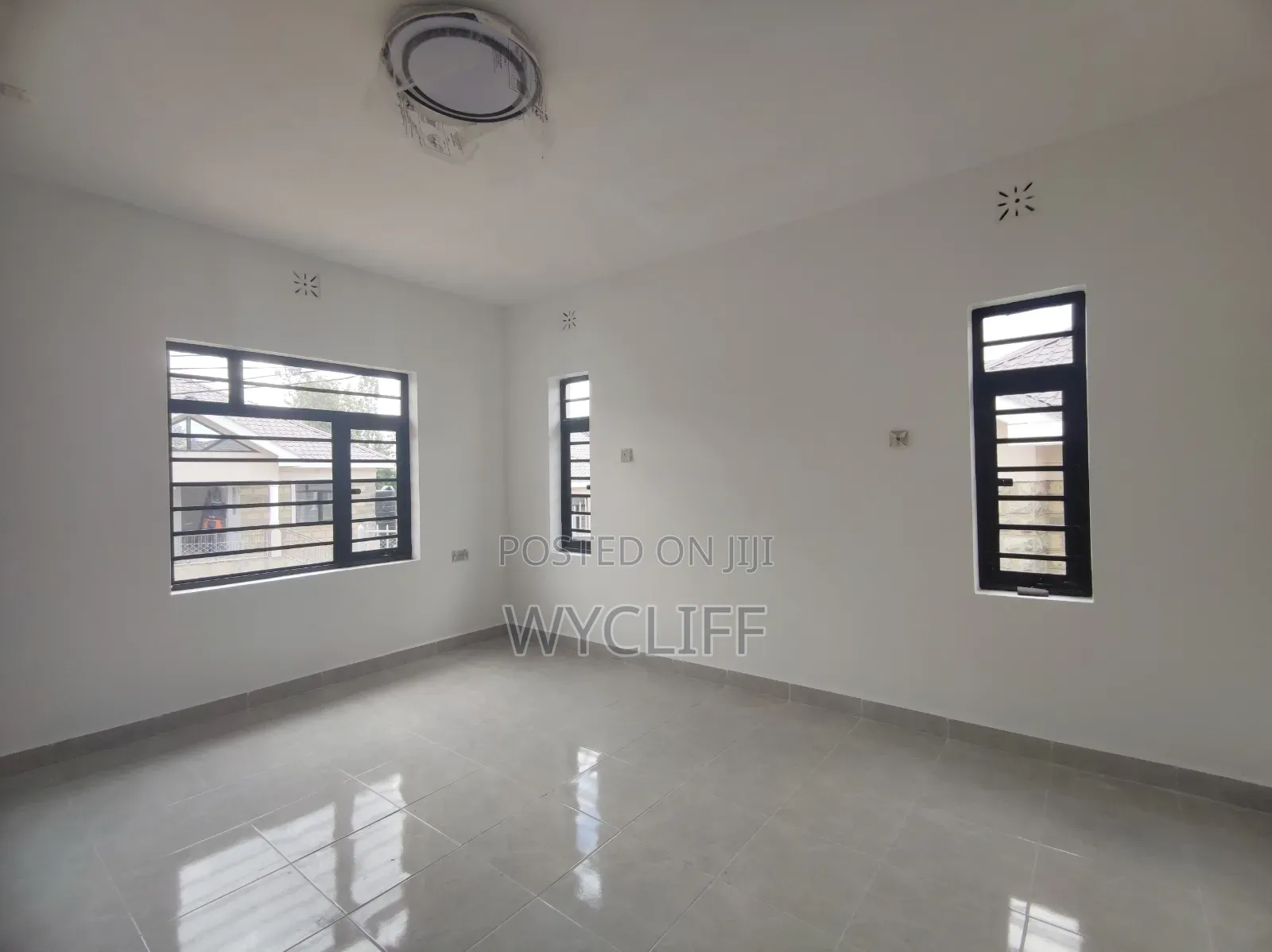 3bdrm Bungalow in Matasia for sale
