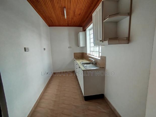 5bdrm Mansion in Runda for rent - thumbnail 12