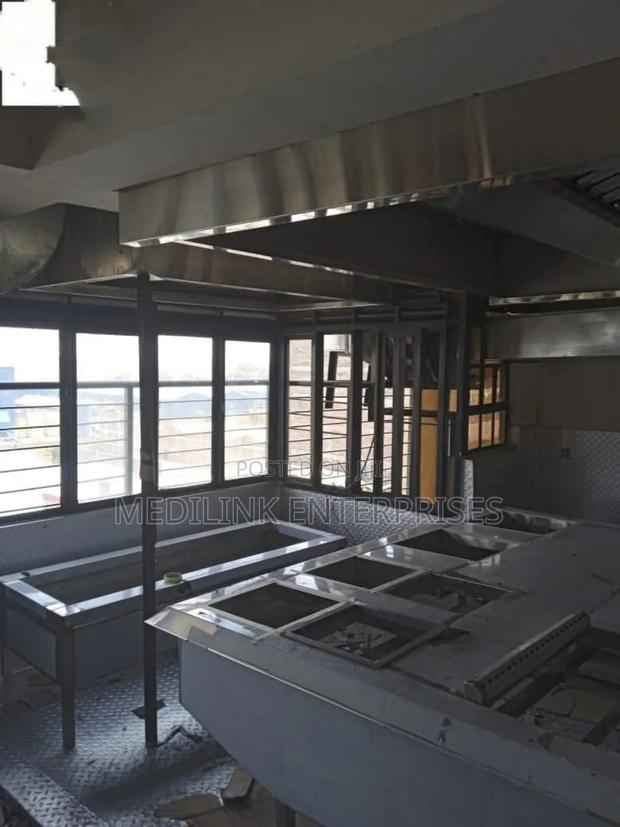 Modern Stainless Steel Commercial Kitchen Set Up