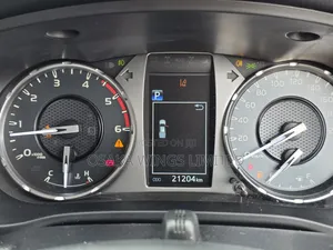 Toyota Hilux 2021 Black