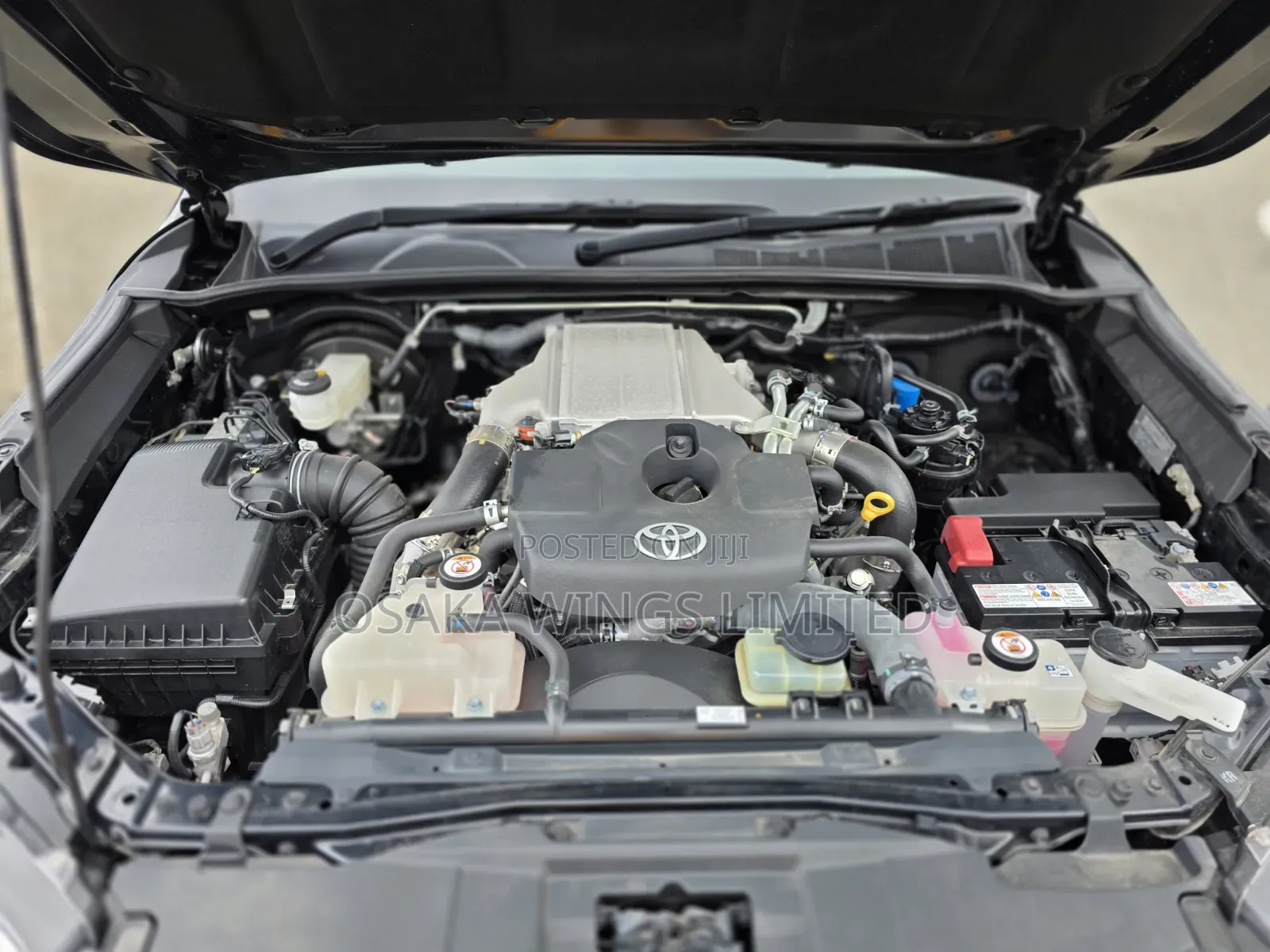 Toyota Hilux 2021 Black