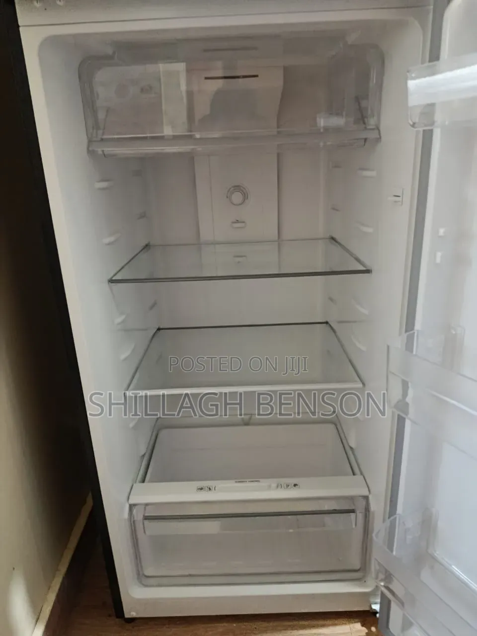 Refrigerator