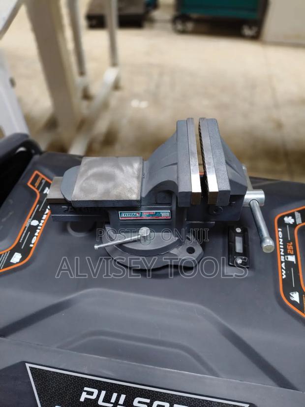 Total Bench Vice 6'