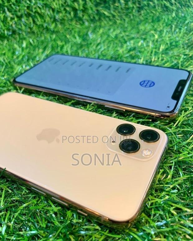 Apple iPhone 11 Pro Max 256 GB Gold - thumbnail 2