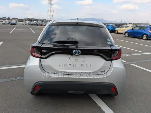 Toyota Yaris 2020 Silver