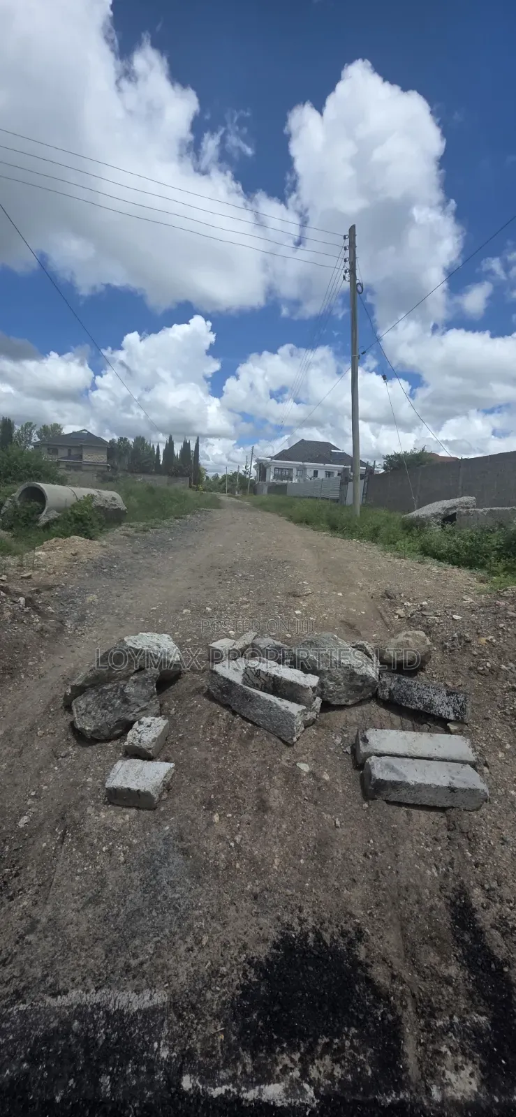 100/100 Plot on Sale in Kitengela Chuna Estate 6th Campus.