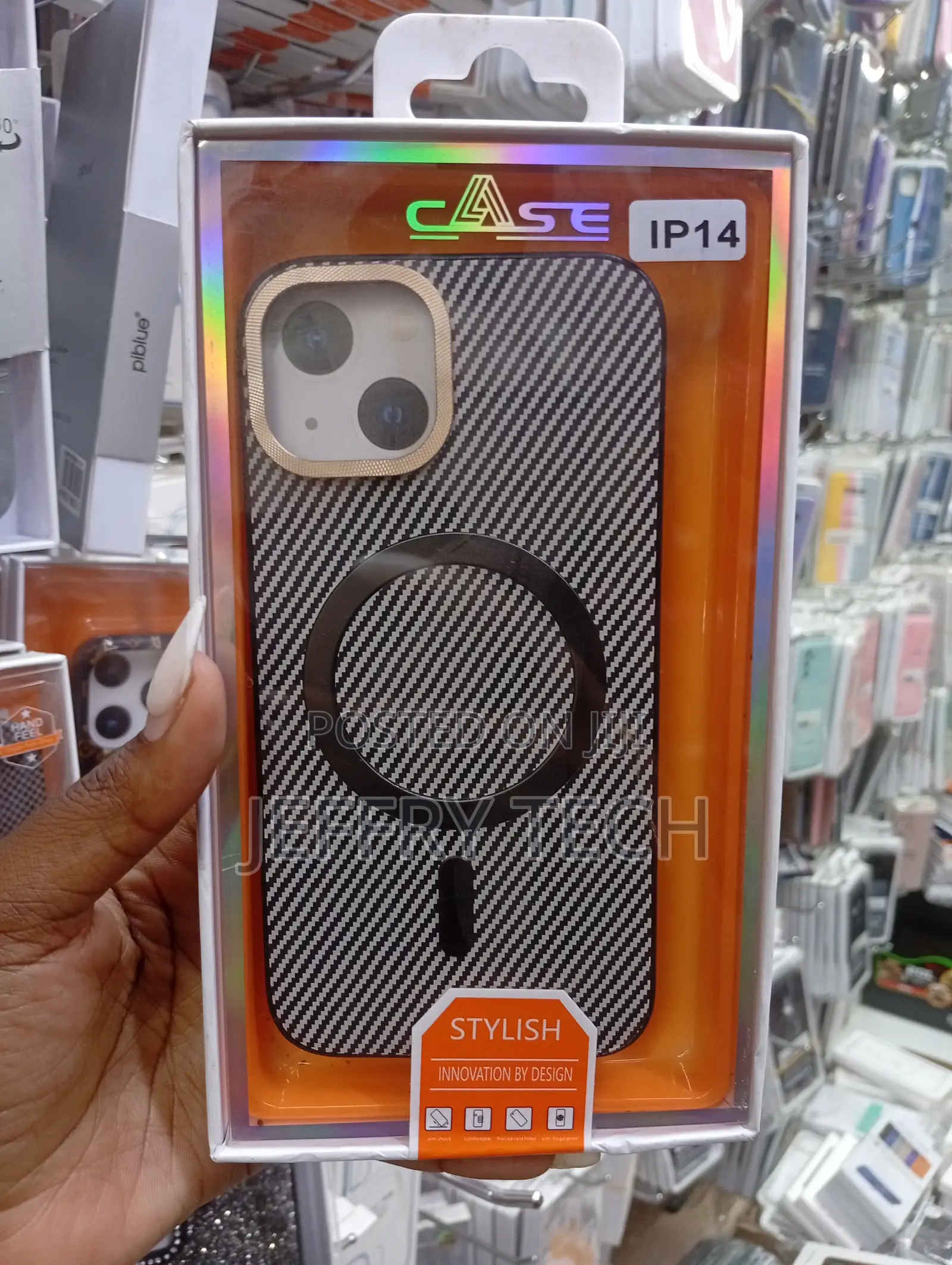 Stylish Carbon Fiber Texture Case for the iPhone 14.