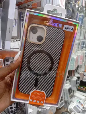 Stylish Carbon Fiber Texture Case for the iPhone 14.