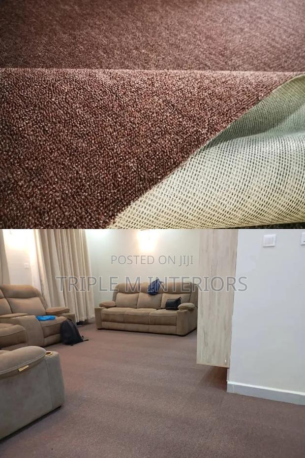 Luxury Beige Wall Carpet for Comfortable Living Spaces