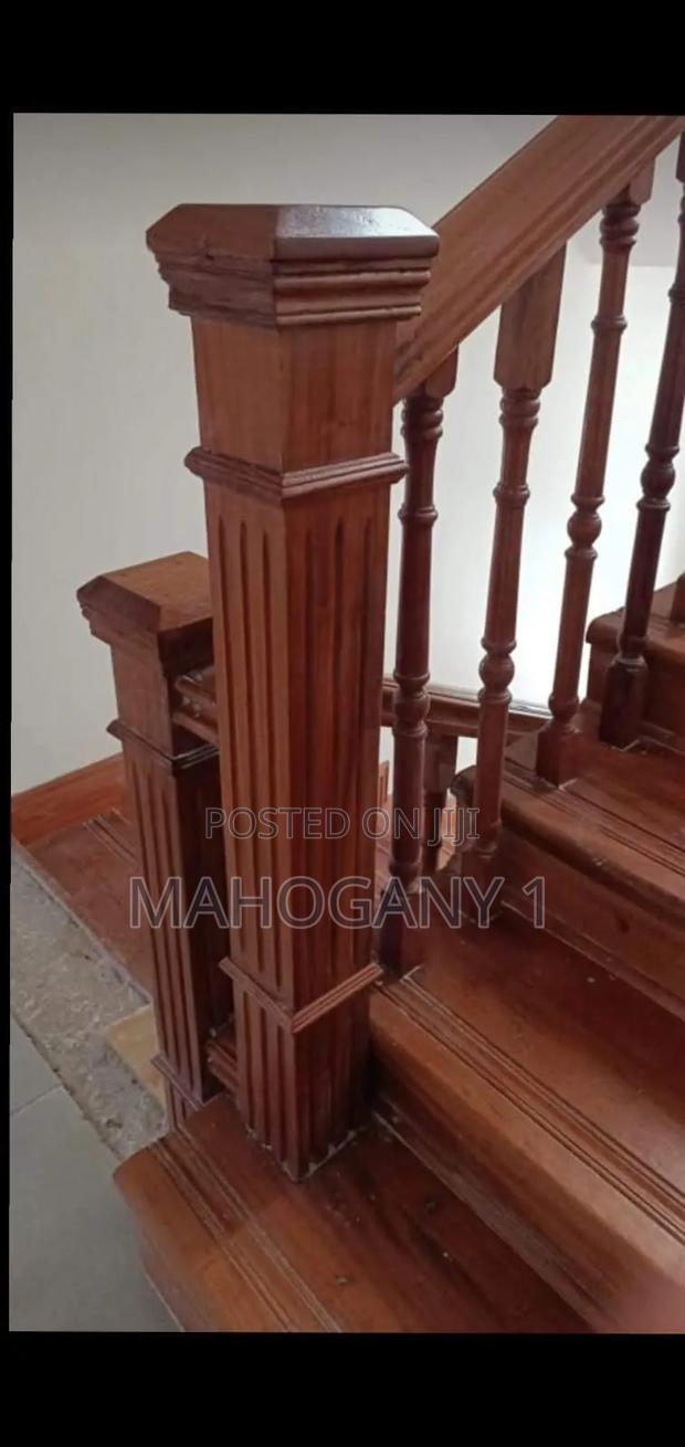 Stairs Kingpost - main view