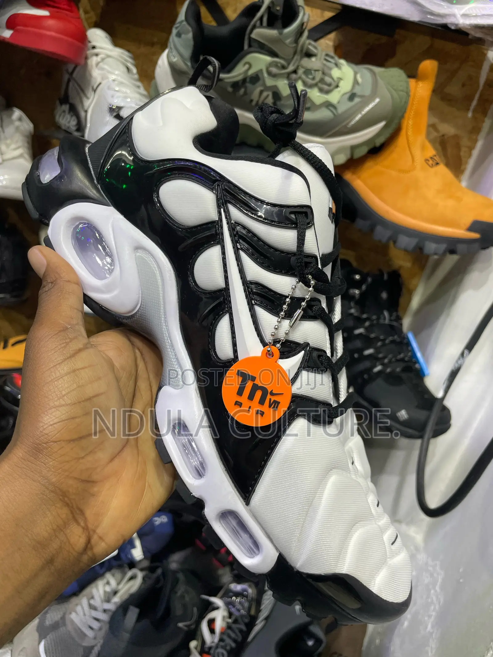 New Design Nike Tn Sneakers