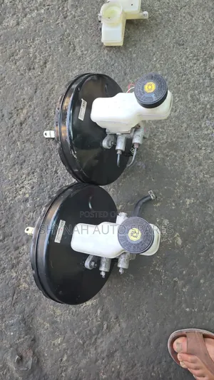 Townace Nguruwe New Model Brake Booster and Brake Master Cylinder